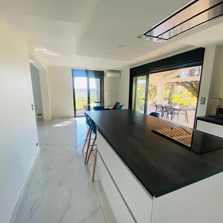 Luxe Du Golf Villa *