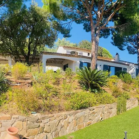 Luxe Du Golf Villa *